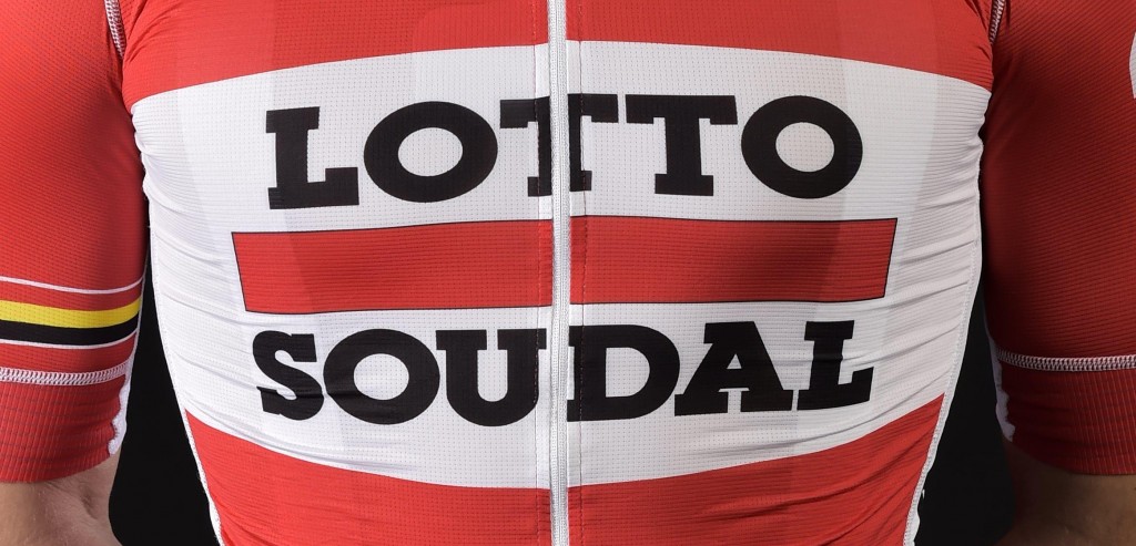 Lotto Soudal schiet jeugdige crossers te hulp na brand