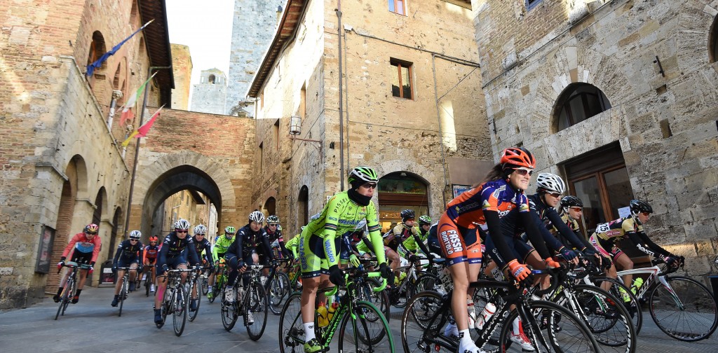 Vier Nederlandse teams in Strade Bianche voor vrouwen