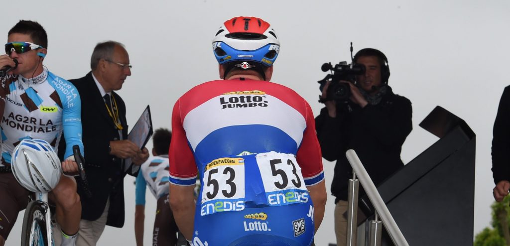 Tour 2016: Groenewegen vermaakt zich in de gruppetto