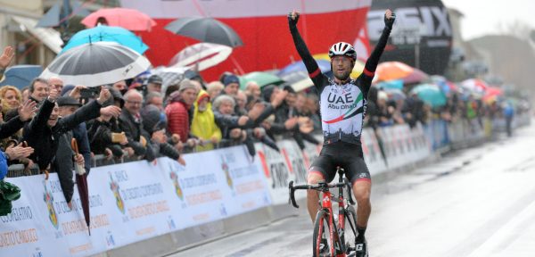 Ulissi wint regenachtige Italiaanse seizoensopener