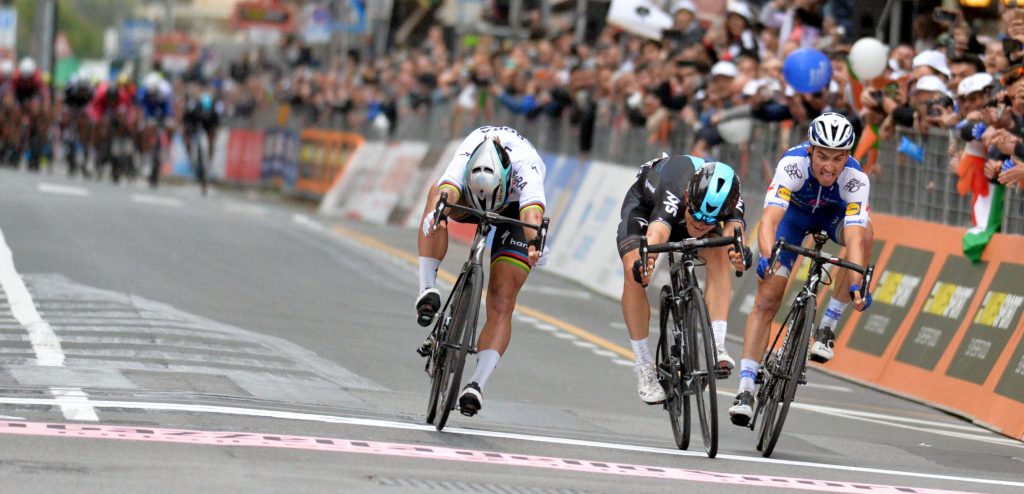 Kwiatkowski klopt Sagan in Milaan-San Remo