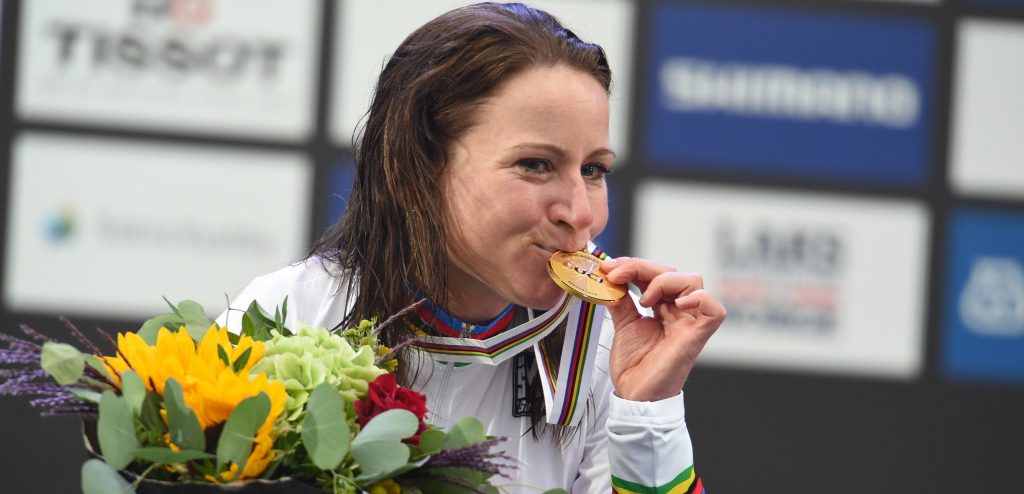 Van Vleuten over baanavontuur: “Ultiem doel is wereldkampioen op achtervolging”