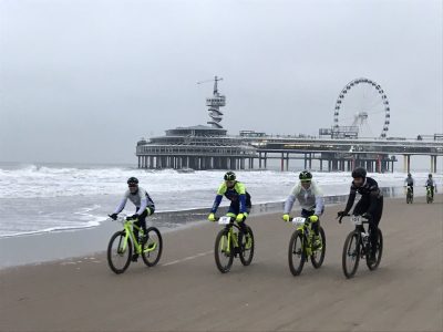 Ockeloen prolongeert EK-titel strandracen in Scheveningen