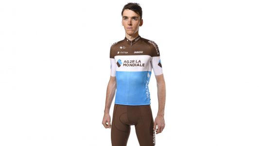 Wielertenues 2018: AG2R La Mondiale kiest voor nieuw design met vertrouwde kleuren