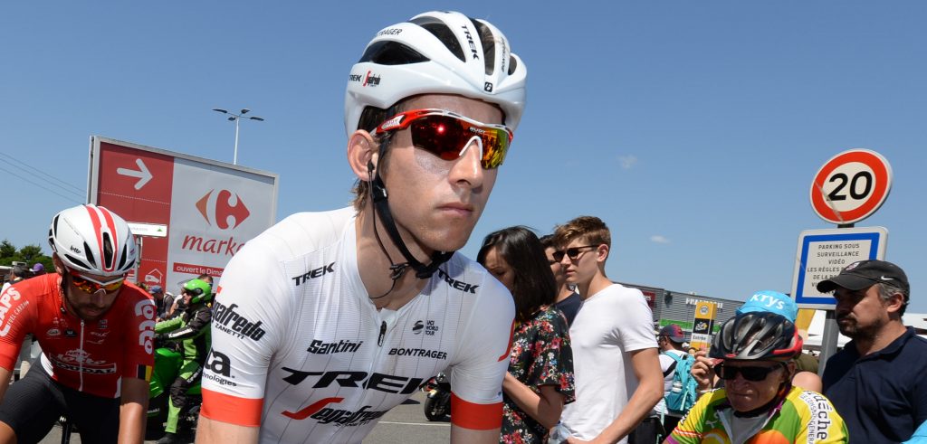 Mollema ziet af in eerste Alpenetappe: “Het was overleven”