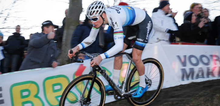 Mathieu van der Poel slaat seizoensopener en trip naar VS over