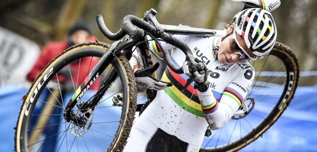 Tussenstanden regelmatigheidsklassementen veldrijden bij de vrouwen