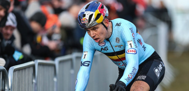 Niels Albert roept op: “Van Aert moet alles op het voorjaar zetten”