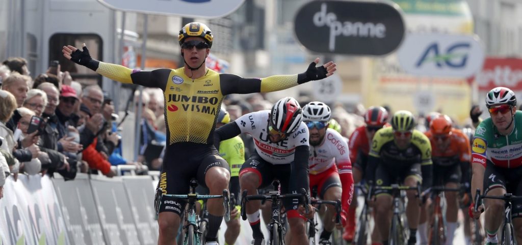 Dylan Groenewegen zegeviert in De Panne