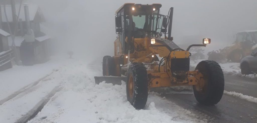 Route koninginnenrit Turkije ingekort door sneeuwval