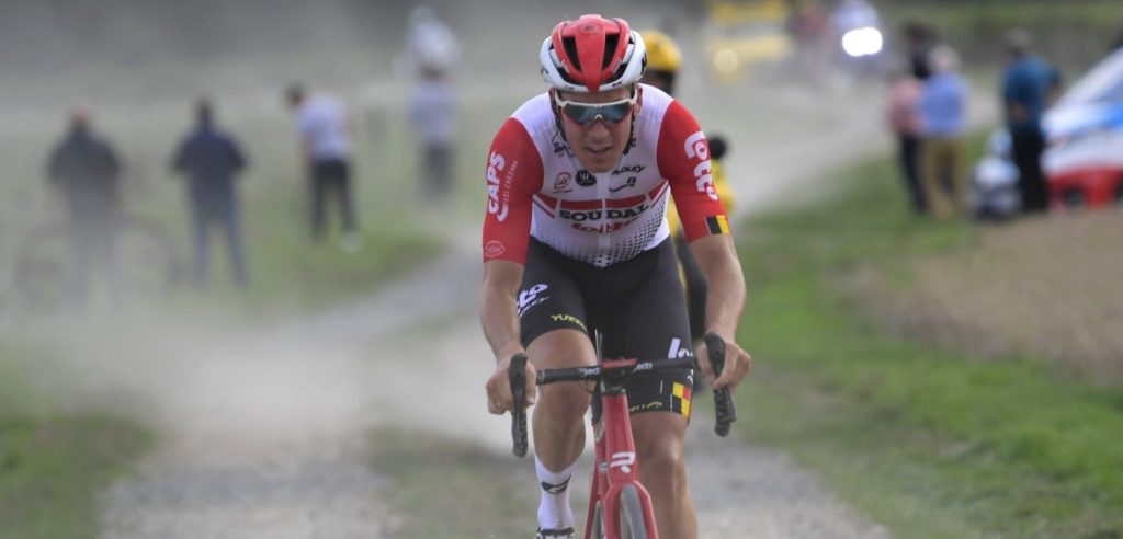 Jelle Wallays rondt fraaie solo af in Parijs-Tours, Oliver Naesen derde