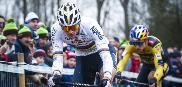 Startgelden in de cross onder druk: “Alleen Van Aert en Van der Poel kunnen het zich permitteren om niets van hun prijs af te doen”