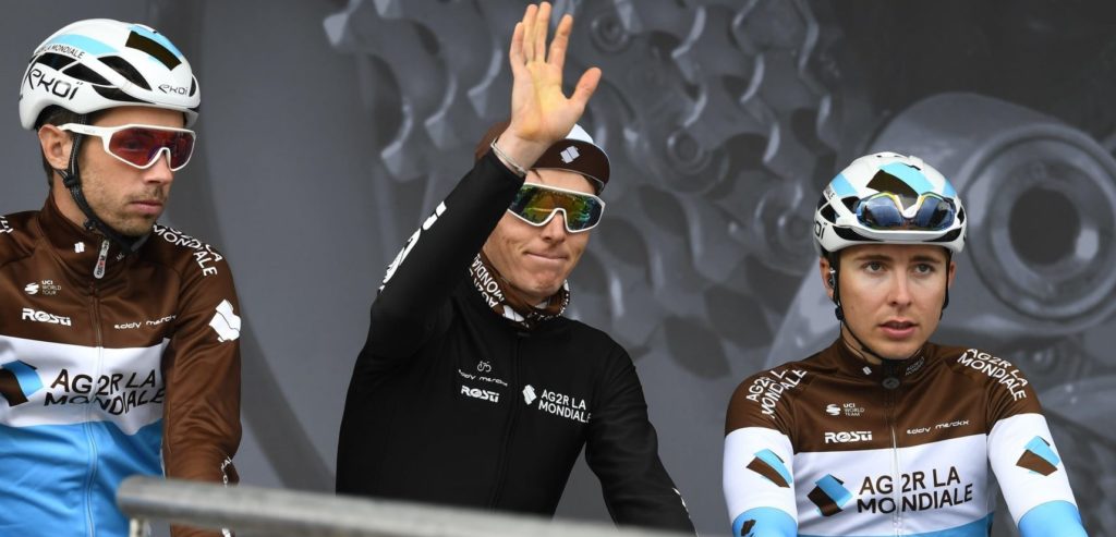 Romain Bardet zet Parijs-Nice voort met pijnlijke knie