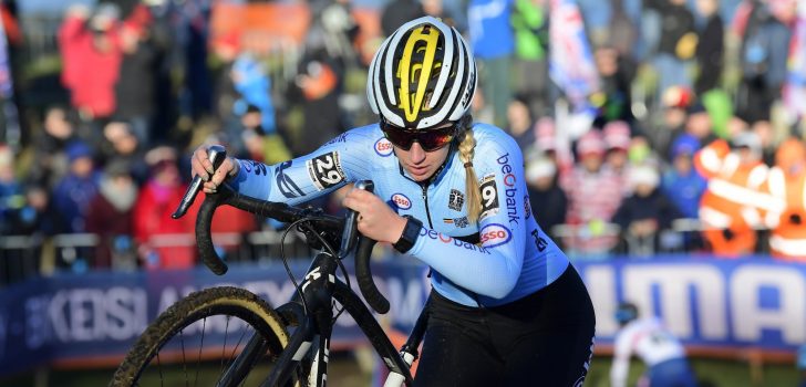 Axelle Bellaert hangt crossfiets aan de wilgen: “Mijn lichaam was op”