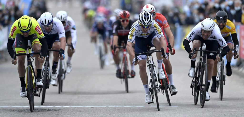 Timothy Dupont snelt naar zege na chaotische finale in Bessèges