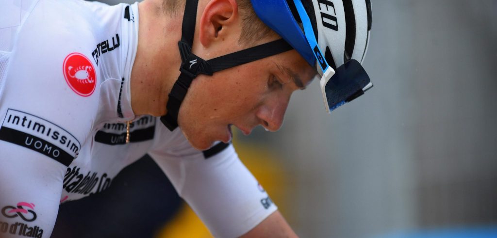 Remco Evenepoel beperkt schade: “15 seconden is bijna niets, de grote bergen komen nog”