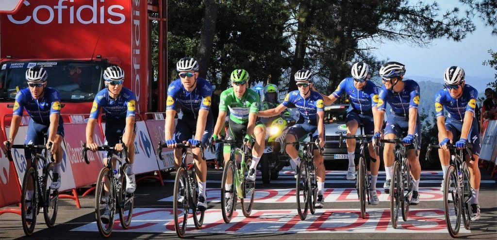 ‘Missie-groene trui’ geslaagd: gehele ploeg Deceuninck-Quick-Step loodst Jakobsen naar de meet