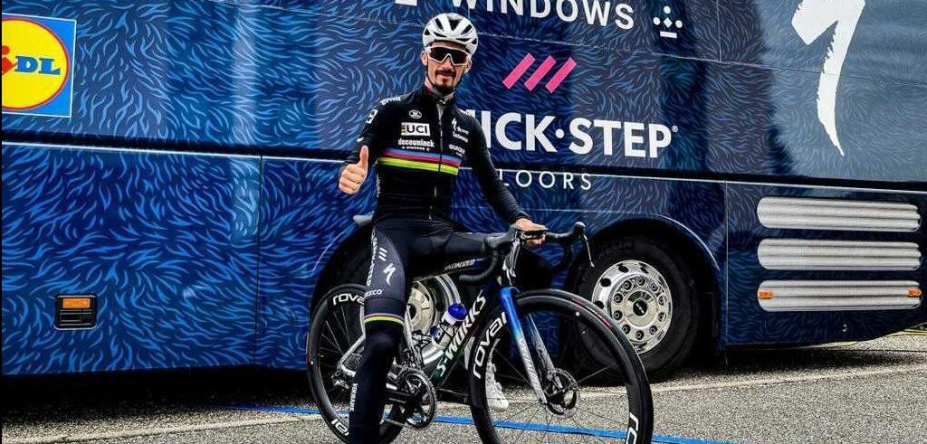 Een nieuwe fiets voor wereldkampioen Alaphilippe