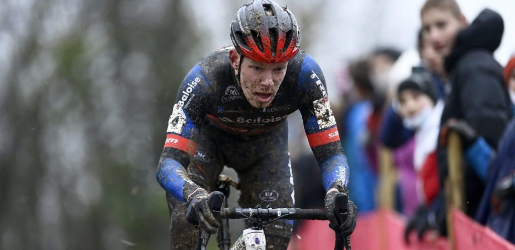 Mooie sprong van U23-wereldkampioen Pim Ronhaar in UCI-veldritranking