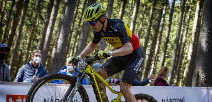 Jens Schuermans en Emeline Detilleux winnen BK mountainbike