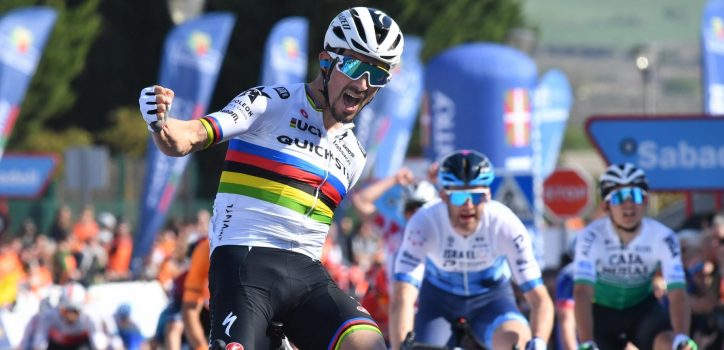 Julian Alaphilippe prijst Evenepoel na zege in Baskenland: “Remco was perfect”