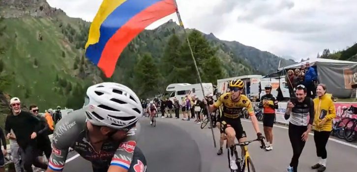 Van der Poel vermaakt publiek met wheelies, Eenkhoorn fietst omhoog met Colombiaanse vlag