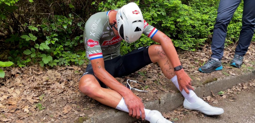 Zien! Mathieu van der Poel twee minuten lang sprakeloos na zege in Giro