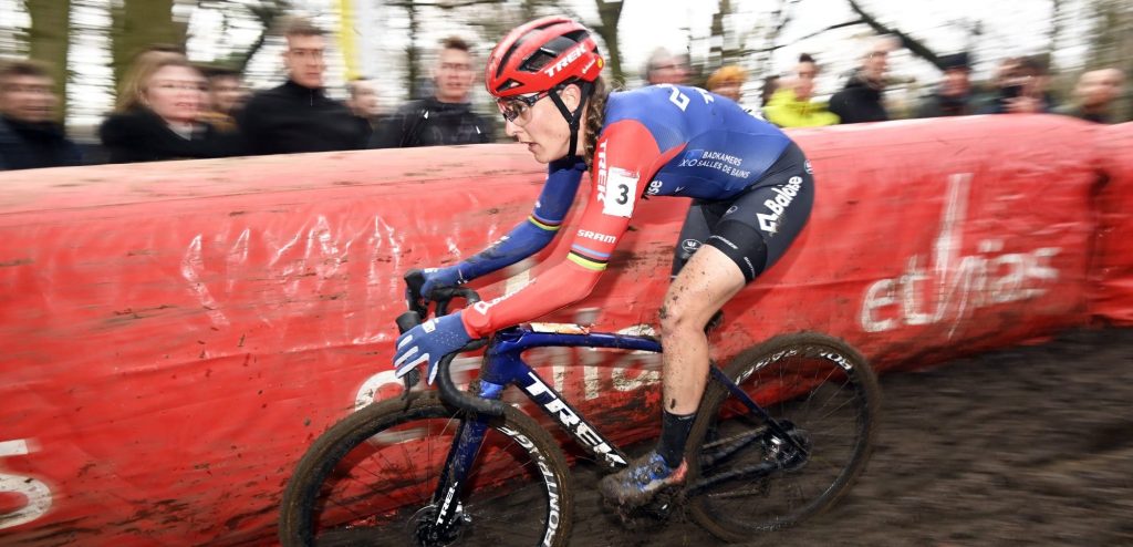 Lucinda Brand: “Blij dat ik weer op het podium sta van een wereldbekerwedstrijd”