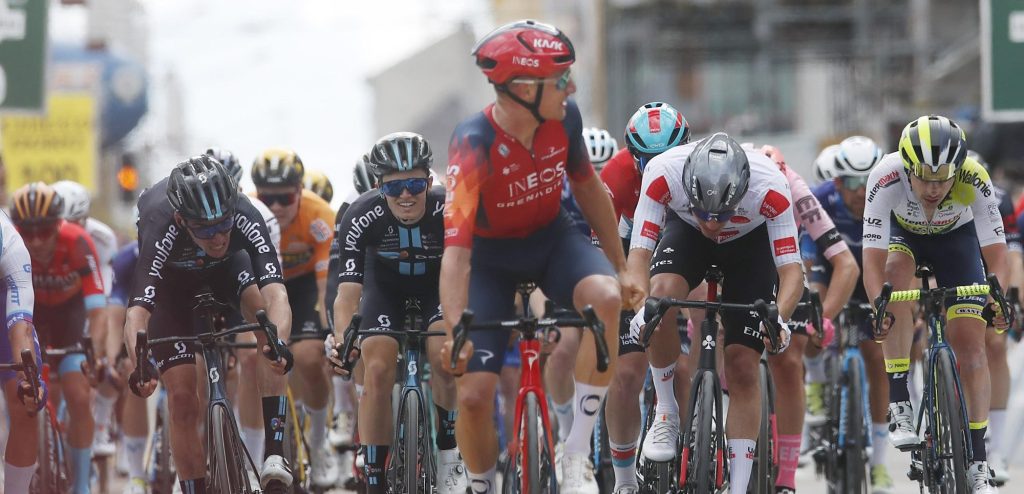 Hayter klopt klassementsmannen in Ronde van Romandië na lead-out Bernal