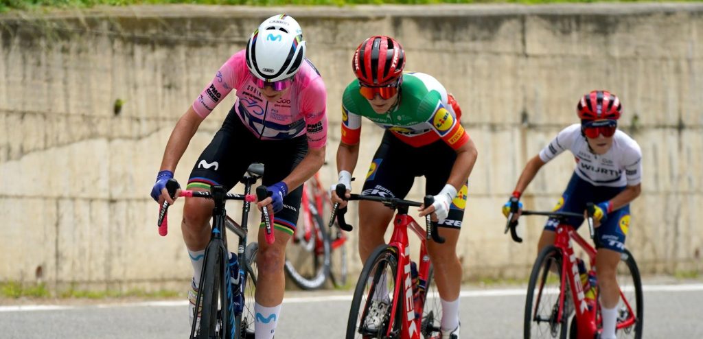 Van Vleuten pakt tijd in chaotische finale Giro Donne: Een perfecte dag