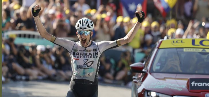 Wout Poels is Borat, John Cleese, Al Bundy en Superman ineen