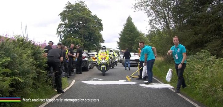 Drie demonstranten vrijgesproken na protestactie tijdens WK wegrit in Glasgow