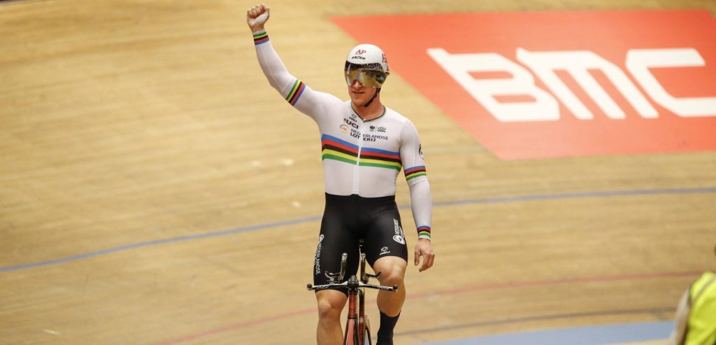 Hij doet het! Jeffrey Hoogland snelt naar nieuw wereldrecord op de kilometer-tijdrit