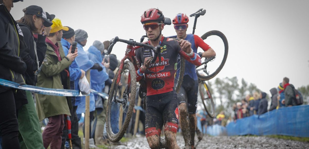 Eli Iserbyt Wie Zondag Met Deze Cross In De Benen Start Is Een Beetje In Het Nadeel