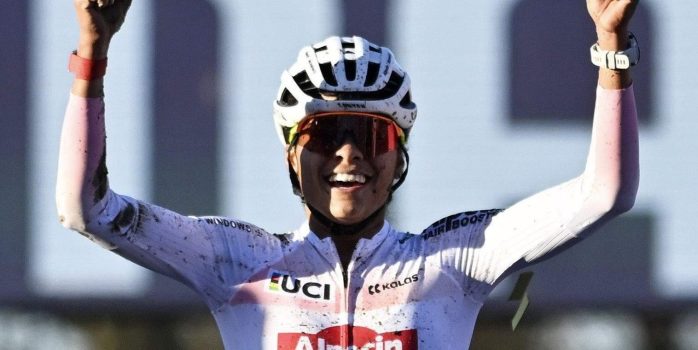 Sterke Ceylin del Carmen Alvarado domineert van start tot finish in Wereldbeker Namen