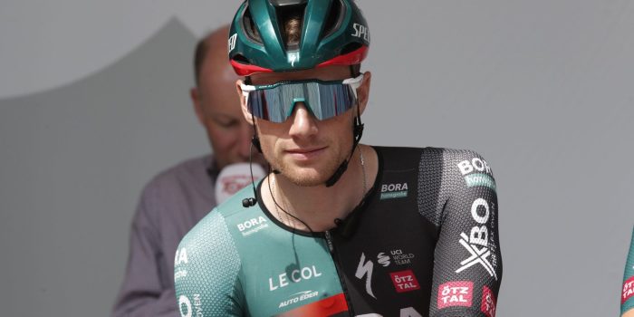 Van bewijsdrang barstende Sam Bennett mikt op tien zeges in 2024: “Waarvan één in de Tour de France”