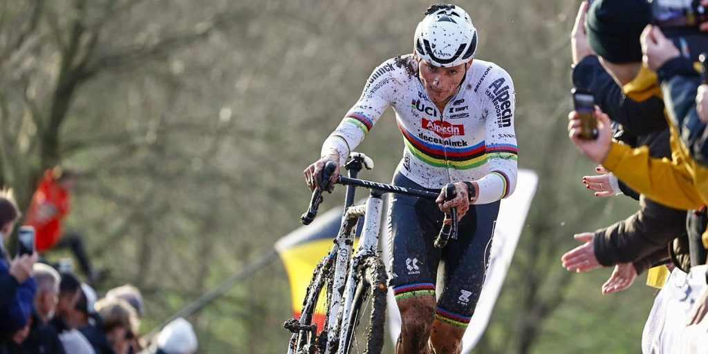 Mathieu van der Poel zegeviert in ‘superzware’ cross: “Was beter om meteen mijn eigen ritme te zoeken”