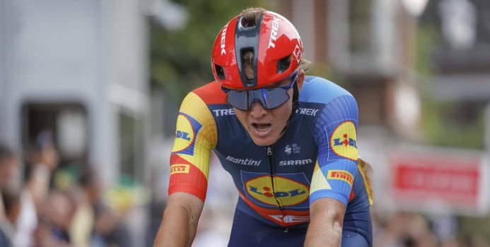 Toms Skujins verrast medevluchters met late uitval in Japan Cup Criterium