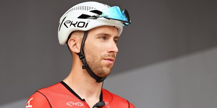 Tour 2024: Amaury Capiot te geblesseerd na valpartij, moet in tranen opgeven