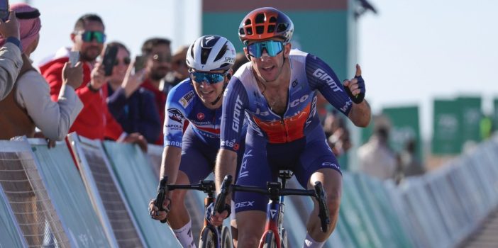 Simon Yates wint AlUla Tour na zege in koninginnenrit, William Junior Lecerf verrassend tweede