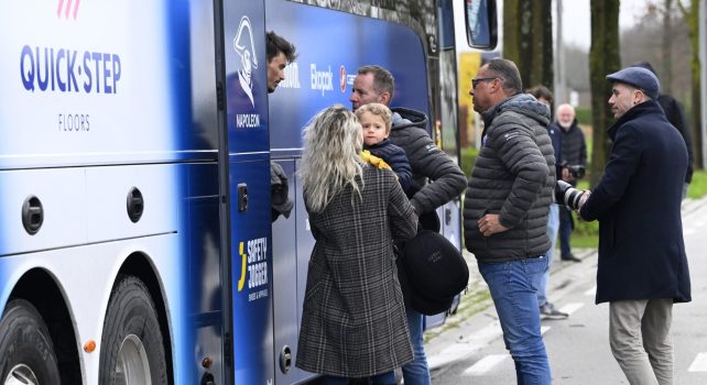 Met een propere lei beginnen aan voorjaar? Julian Alaphilippe quasi onherkenbaar zonder baard en snor