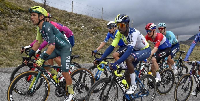 Biniam Girmay vol vertrouwen naar Milaan-San Remo: “Voelde me sterk in Tirreno”