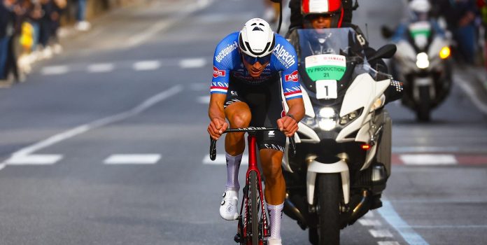 Doet Mathieu van der Poel in Milaan-San Remo meteen mee voor de zege? “Vrezen niet voor gebrek aan ritme”