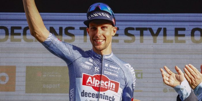 Axel Laurance in zijn nopjes met eerste WorldTour-zege: “Zaten allemaal op de limiet”