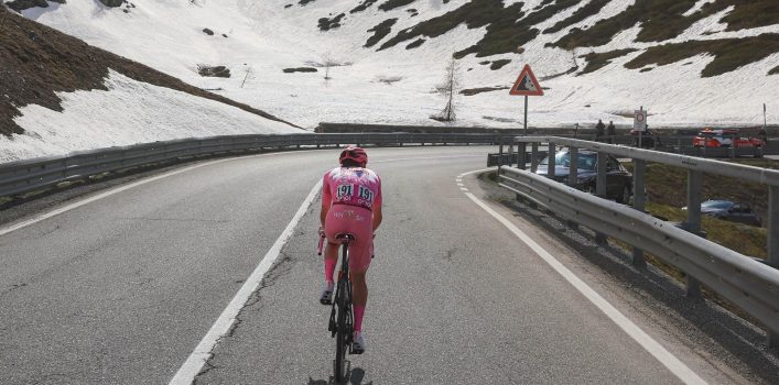 Giro 2024: Liveblog etappe 15 naar Livigno – Pogacar wint koninginnenrit na indrukwekkende solo