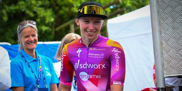 Lorena Wiebes verslaat Fien Van Eynde in proloog Baloise Ladies Tour