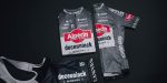 Tour 2024: Renners Alpecin-Deceuninck rijden in speciaal grijs denim-tenue