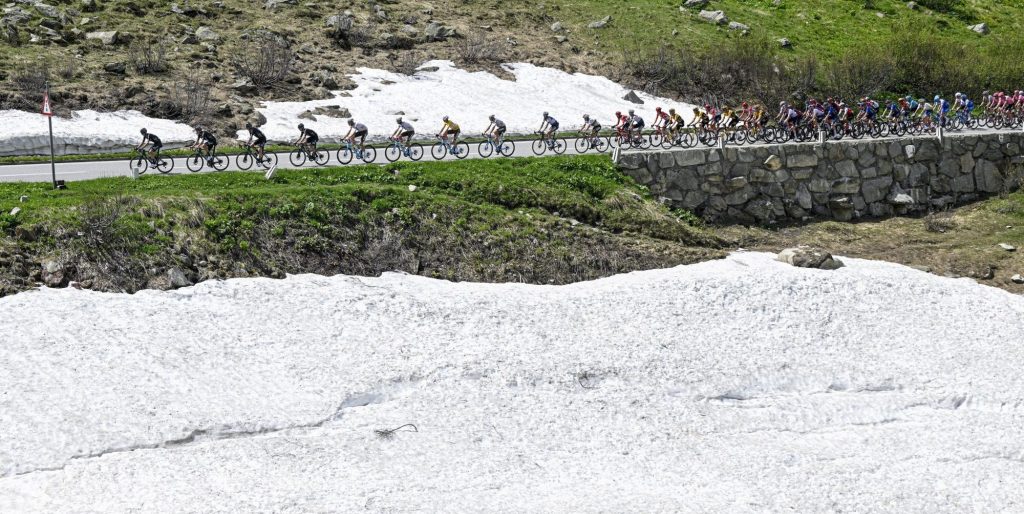 Ronde van Zwitserland schrapt Nufenenpas wegens hevige sneeuwval