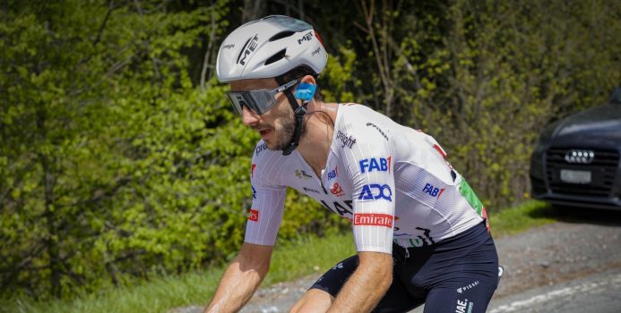 UAE Emirates houdt vertrouwen in Adam Yates: “Te vroeg om conclusies te trekken”