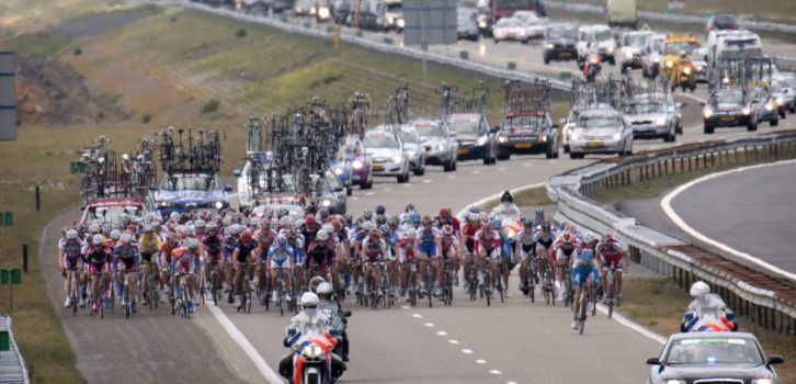 De Afsluitdijk is weer geopend voor fietsers, maar nog niet helemaal